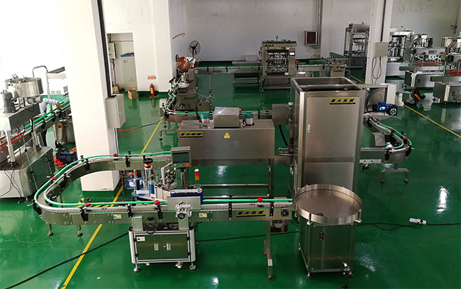 自动化酱料灌装生产线设备展示
